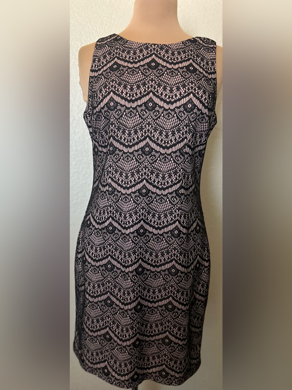 Jessica Simpson Black Lace-Overlay Sheath Dress with Blush Lining